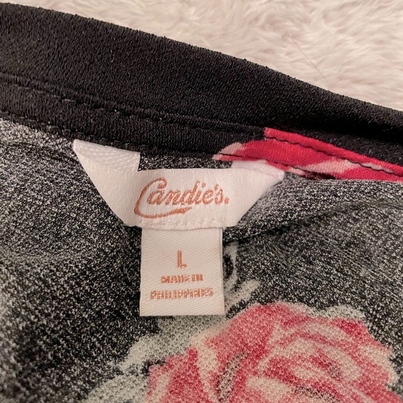 Candie’s Black with Red Floral Print Twist Front Short-sleeved Blouse, sz L - Picture 3 of 5